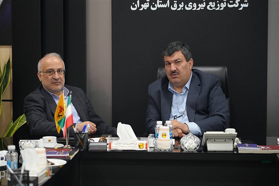 قدردانی بازرس کل استان تهران از تلاش های مدیرعامل و کارکنان شرکت توزیع برق استان تهران در جنگ تحمیلی سوم